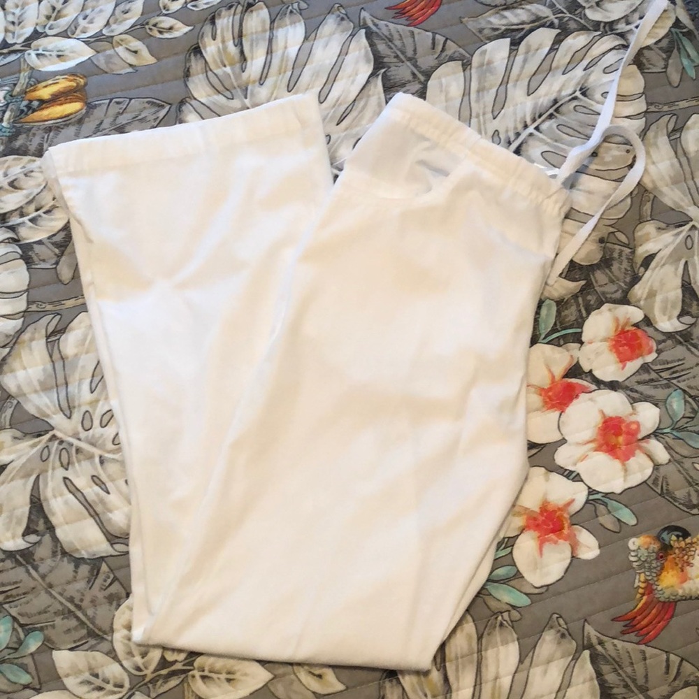 Ladies Small White Scrubs Pants
